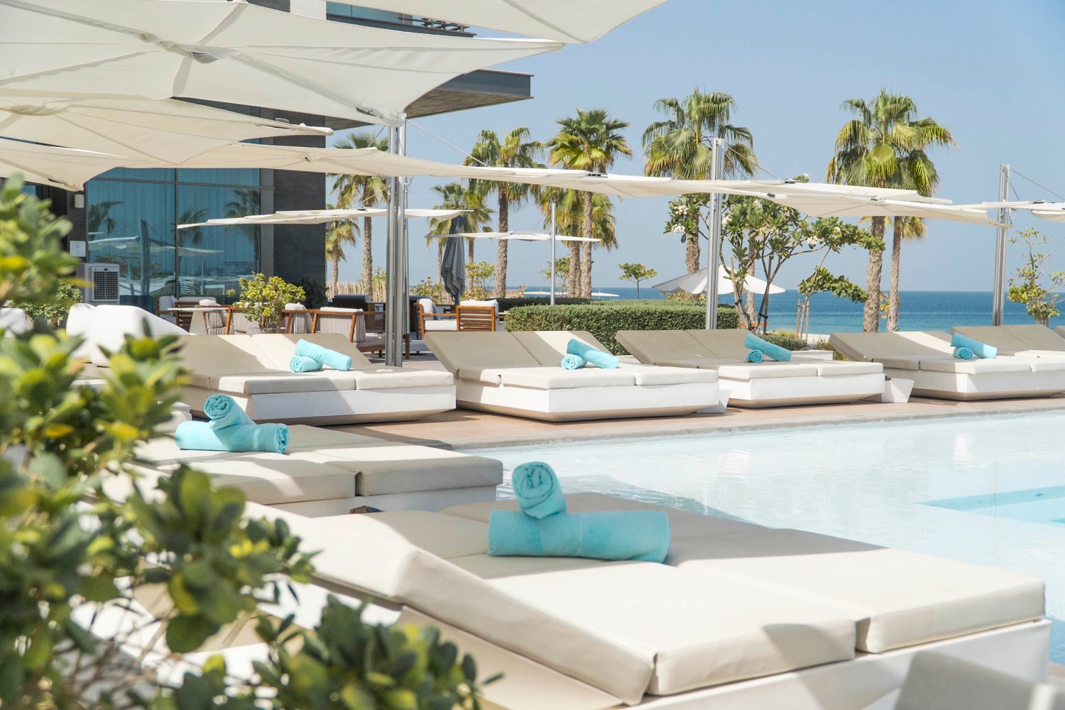 Nikki Beach Dubai - Pool area